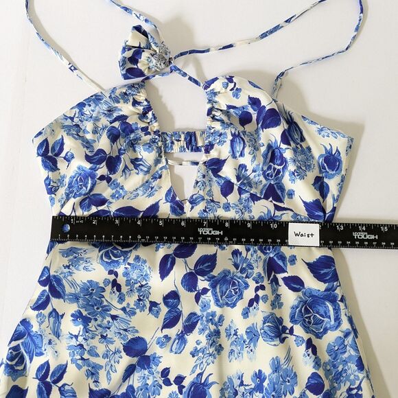 Fashion Nova Field of Dreams Satin Maxi Dress Size S NWT Romantic Coquette - Picture 7 of 12